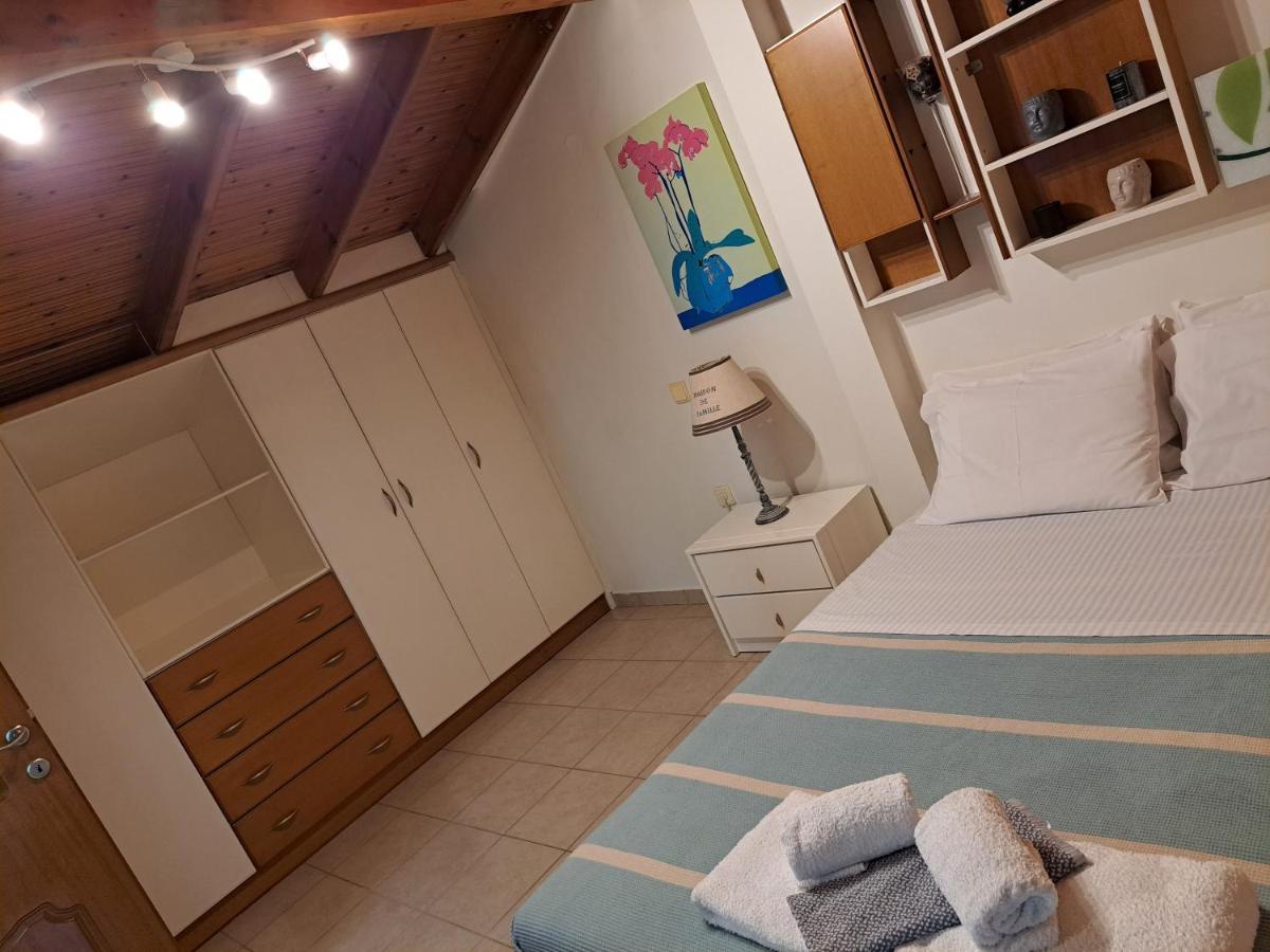 Attic Apartment Nea Moudania Exterior photo